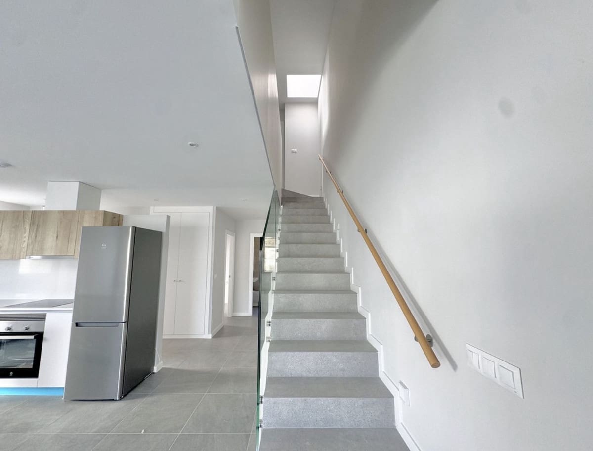 3 chambre Maison de Ville à vendre à Riviera del Sol avec piscine garage - 590 000 € (Ref: 9628241)