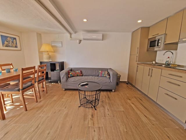 3 Zimmer Haus zu verkaufen in La Reserva, Marbella mit Pool - 370.000 € (Ref: 9628245)