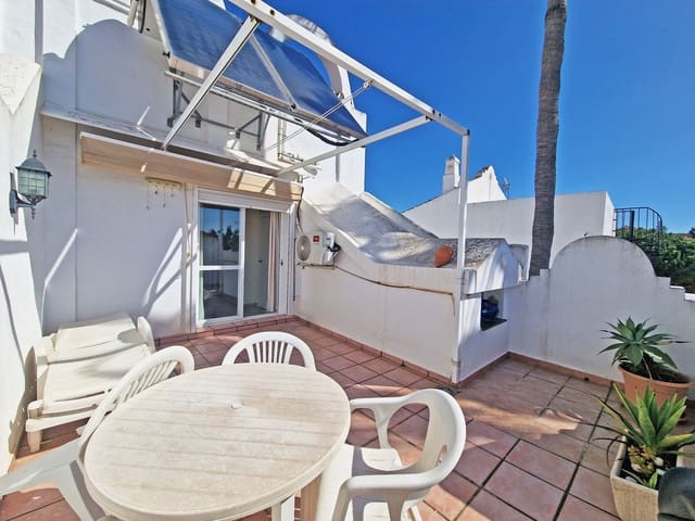 3 Zimmer Haus zu verkaufen in La Reserva, Marbella mit Pool - 370.000 € (Ref: 9628245)