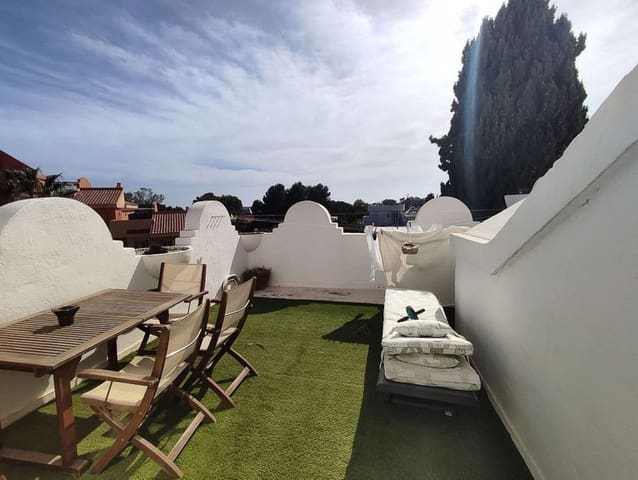 2 bedroom Townhouse for sale in La Reserva, Marbella with pool - € 369,500 (Ref: 9628246)