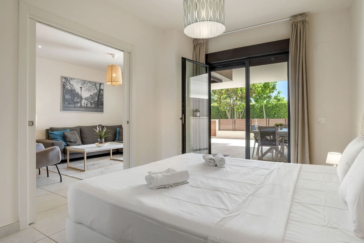 Apartamento de 3 habitaciones en La Cala de Mijas en venta con piscina garaje - 680.000 € (Ref: 9628247)