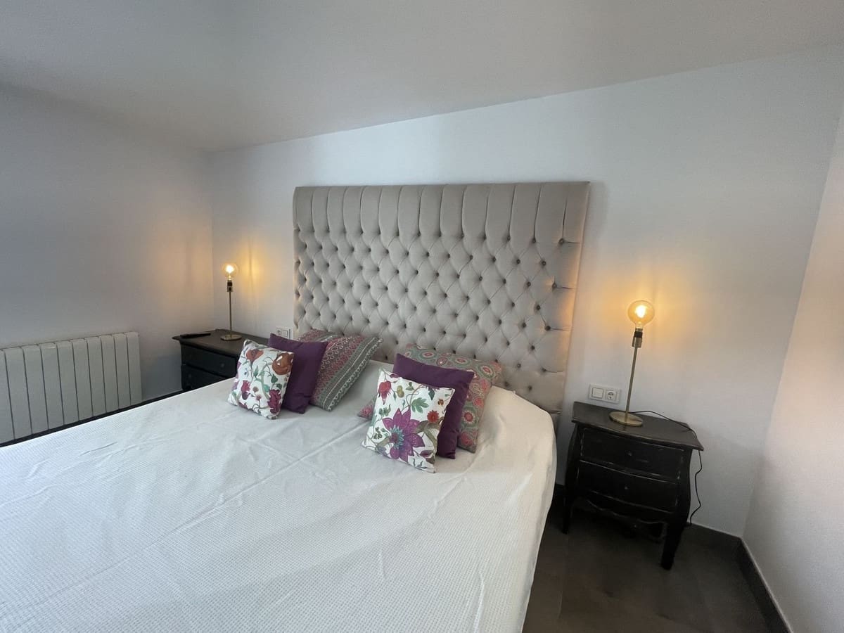 3 slaapkamer Villa te koop in San Pedro de Alcantara met zwembad garage - € 1.395.000 (Ref: 9651704)