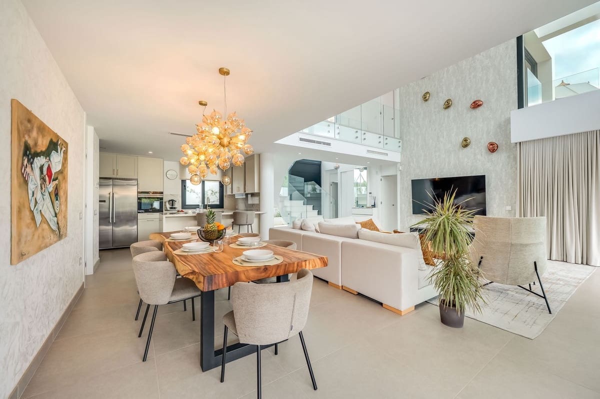 5 makuuhuone Huvila myytävänä paikassa San Pedro de Alcantara mukana uima-altaan 
autotalli - 4 900 000 € (Ref: 9651856)