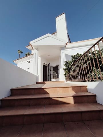 5 sypialnia Willa na sprzedaż w San Pedro de Alcantara, Marbella z basenem garażem - 2 200 000 € (Ref: 9651858)