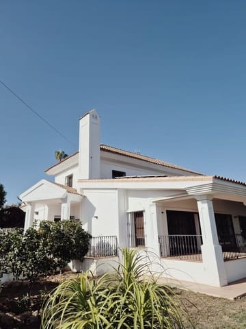 5 sypialnia Willa na sprzedaż w San Pedro de Alcantara, Marbella z basenem garażem - 2 200 000 € (Ref: 9651858)