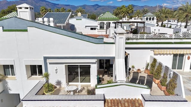 3 bedroom Penthouse for sale in Estepona with pool garage - € 1,150,000 (Ref: 9652245)