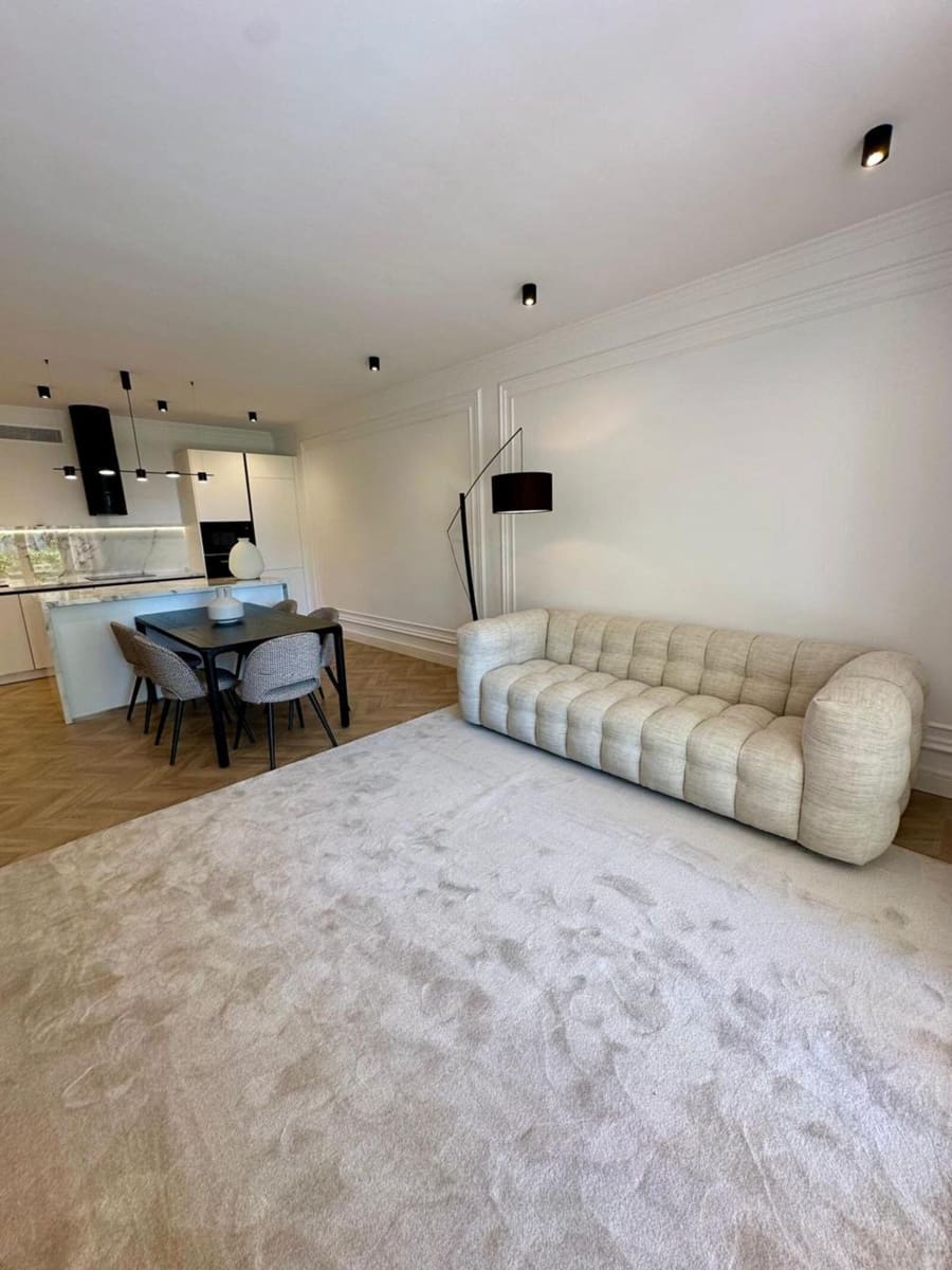 3 Zimmer Apartment zu verkaufen in Estepona mit Pool Garage - 1.050.000 € (Ref: 9652246)