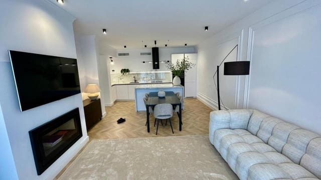 3 slaapkamer Appartement te koop in Estepona met zwembad garage - € 1.050.000 (Ref: 9652246)