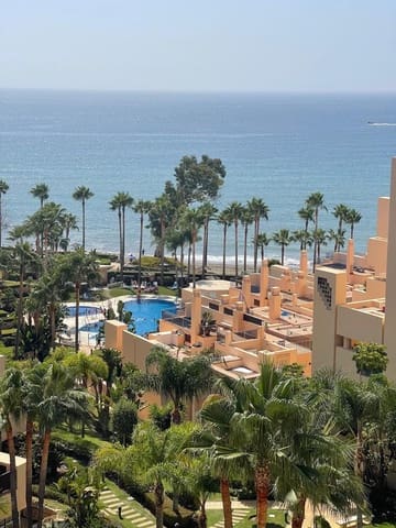 3 Zimmer Penthouse zu verkaufen in Estepona mit Pool Garage - 950.000 € (Ref: 9652247)