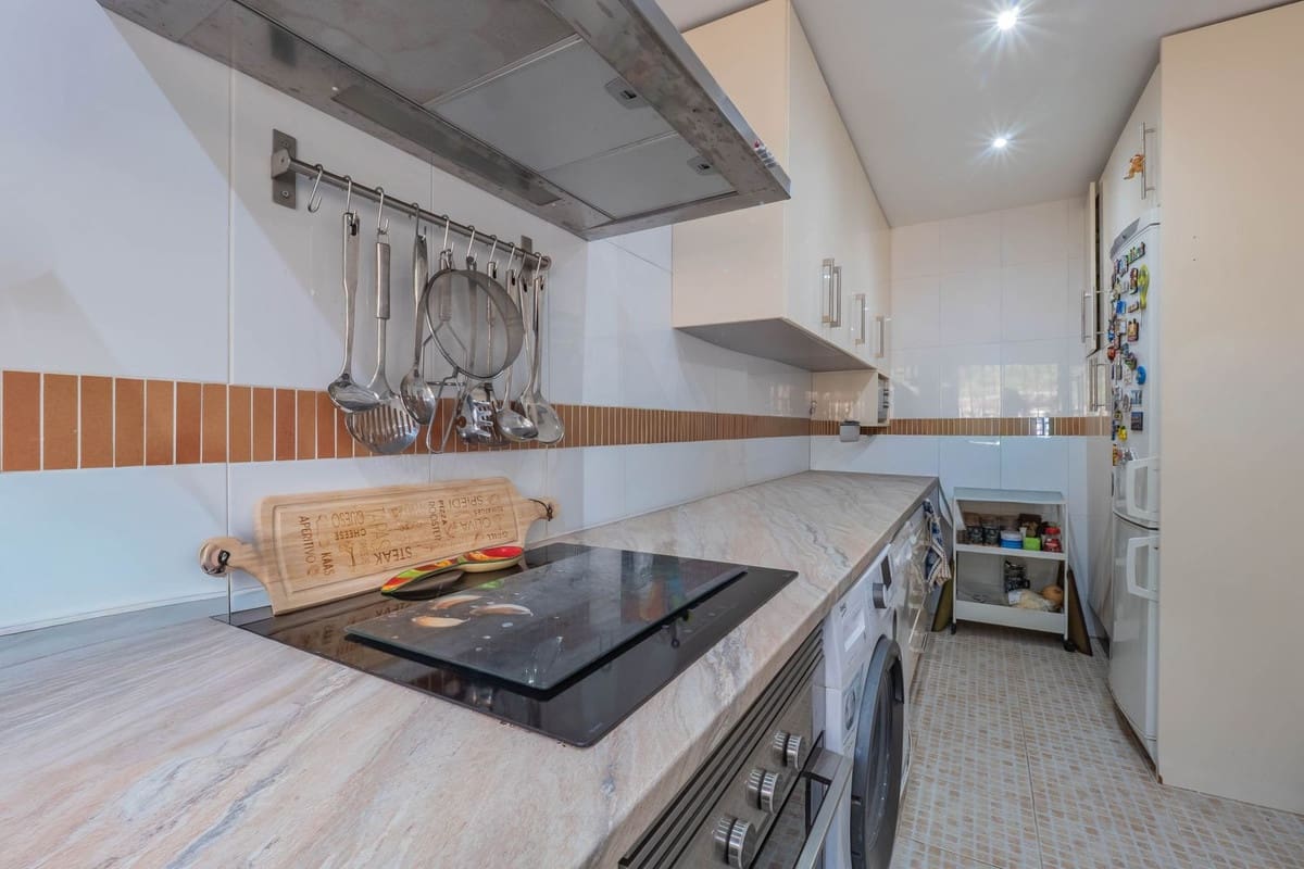 2 bedroom Townhouse for sale in Alhaurin Golf with pool garage - € 349,000 (Ref: 9660632)