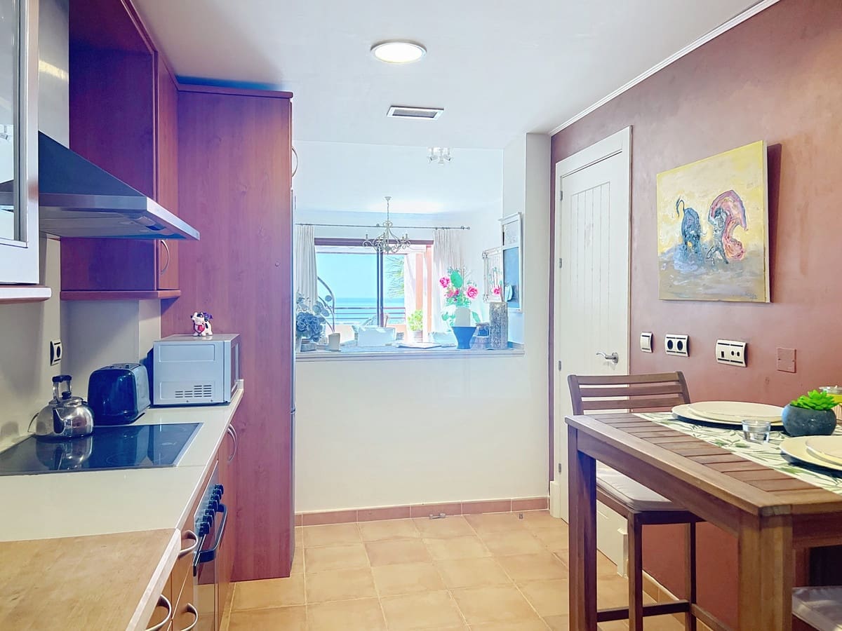 2 bedroom Penthouse for sale in Manilva with pool garage - € 389,950 (Ref: 9669078)