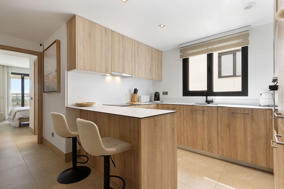 3 Zimmer Apartment zu verkaufen in Bahia de Casares mit Pool Garage - 465.000 € (Ref: 9675926)