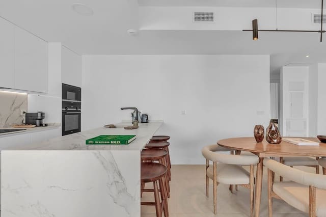 3 bedroom Apartment for sale in Fuengirola with pool garage - € 549,000 (Ref: 9676410)