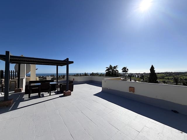 2 bedroom Apartment for sale in Bel-Air, Estepona with pool - € 450,000 (Ref: 9676411)