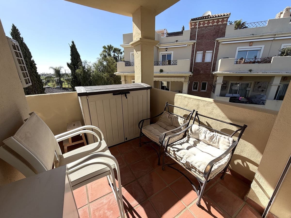 2 bedroom Apartment for sale in Bel-Air with pool - € 450,000 (Ref: 9676411)