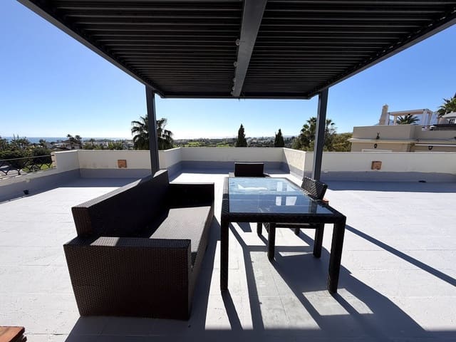 2 bedroom Apartment for sale in Bel-Air, Estepona with pool - € 450,000 (Ref: 9676411)