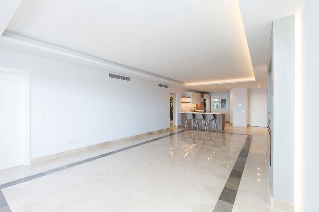 2 soverom Leilighet til salgs i La Mairena med svømmebasseng - € 799 000 (Ref: 9679075)