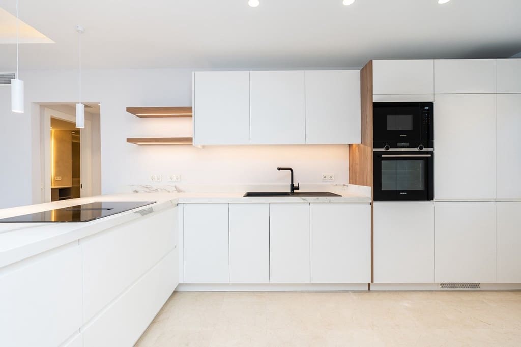 2 soverom Leilighet til salgs i La Mairena med svømmebasseng - € 799 000 (Ref: 9679075)