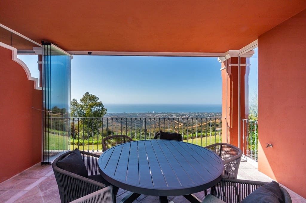 2 soverom Leilighet til salgs i La Mairena med svømmebasseng - € 799 000 (Ref: 9679075)