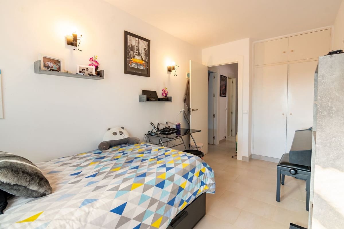 4 Zimmer Haus zu verkaufen in Estepona mit Pool Garage - 675.000 € (Ref: 9679076)