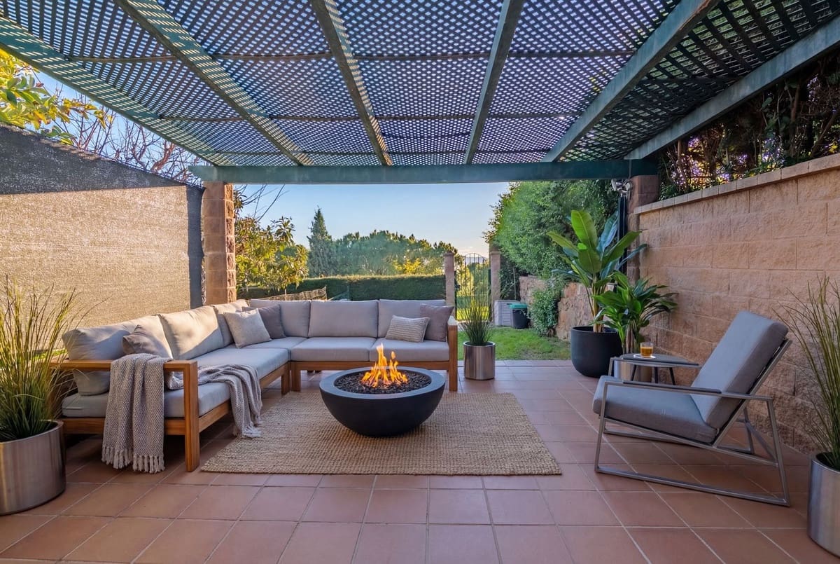 4 Zimmer Haus zu verkaufen in Estepona mit Pool Garage - 675.000 € (Ref: 9679076)