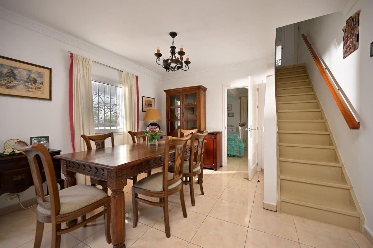 4 Zimmer Villa zu verkaufen in Alhaurin el Grande mit Pool Garage - 549.995 € (Ref: 9681374)