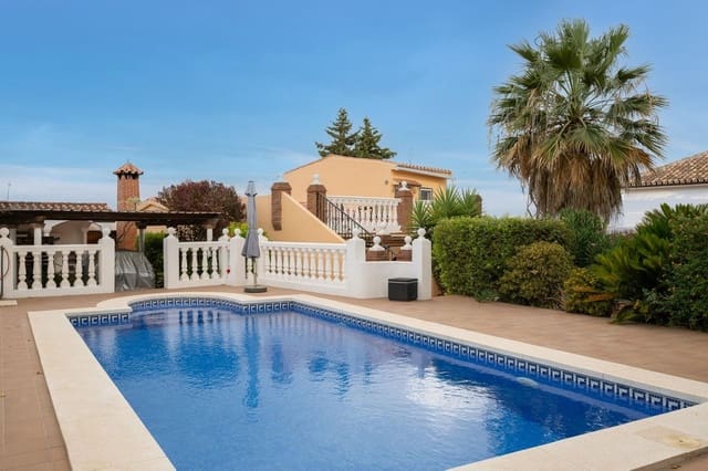 4 Zimmer Villa zu verkaufen in Alhaurín el Grande mit Pool Garage - 549.995 € (Ref: 9681374)