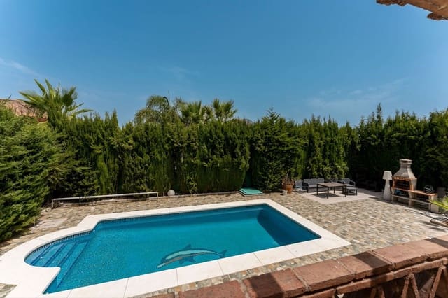 Chalet de 4 habitaciones en Coín en venta - 495.000 € (Ref: 9681376)