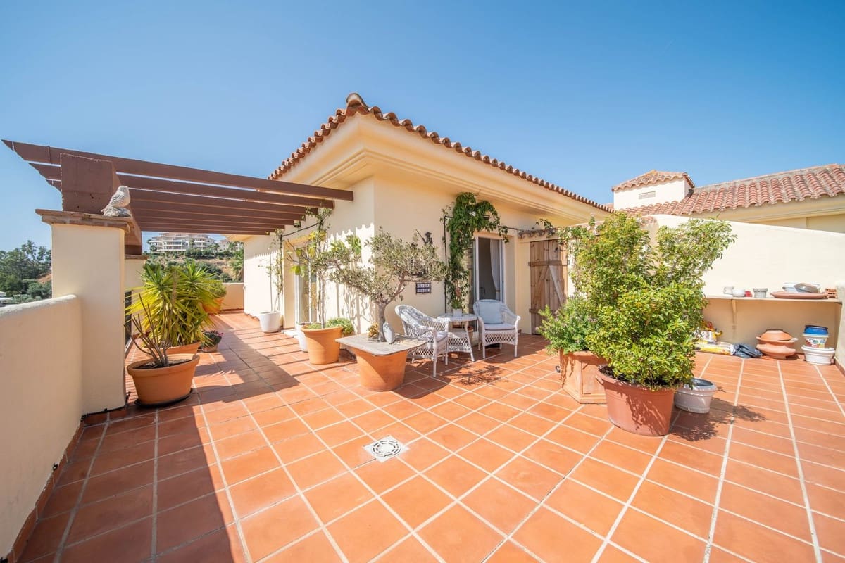 3 Zimmer Penthouse zu verkaufen in La Cala Hills mit Pool Garage - 545.000 € (Ref: 9685655)