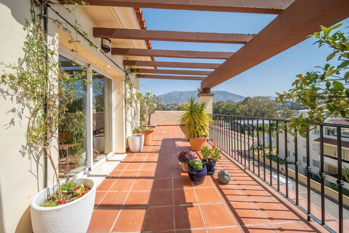 3 Zimmer Penthouse zu verkaufen in La Cala Hills mit Pool Garage - 545.000 € (Ref: 9685655)