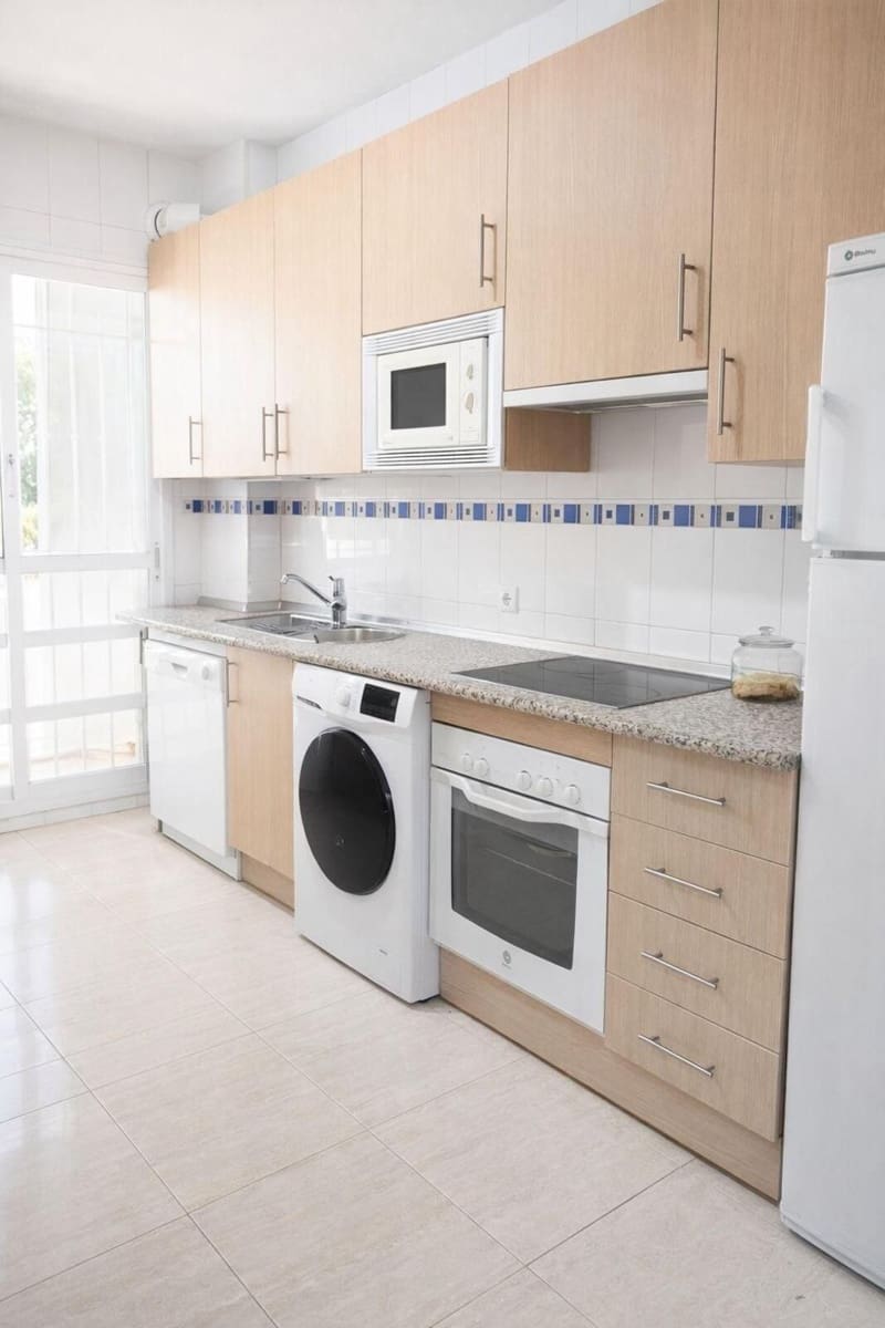 3 sypialnia Apartament na sprzedaż w La Cala Hills z basenem garażem - 375 000 € (Ref: 9685658)