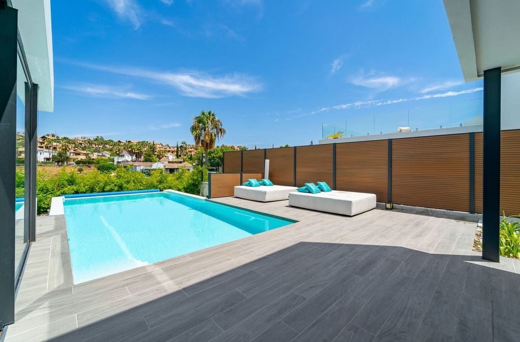 5 camera da letto Villa in vendita in El Paraiso con piscina garage - 1.795.000 € (Rif: 9685769)