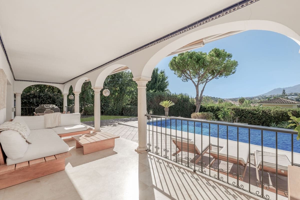 4 camera da letto Villa in vendita in El Paraiso con piscina garage - 1.695.000 € (Rif: 9685770)