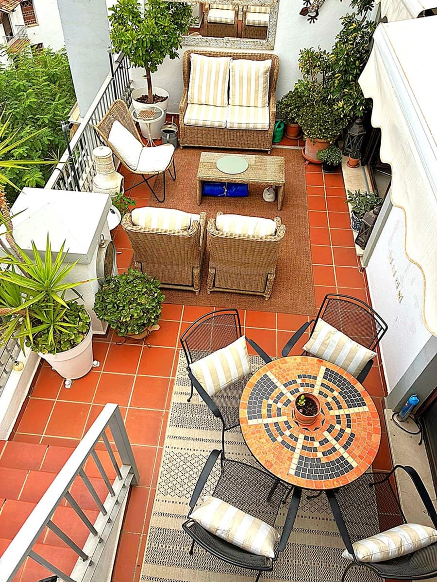 3 sypialnia Penthouse na sprzedaż w Los Arqueros z basenem garażem - 664 500 € (Ref: 9688437)