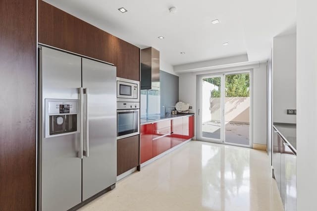 2 sypialnia Apartament na sprzedaż w Los Arqueros, Benahavís z basenem garażem - 679 000 € (Ref: 9688438)