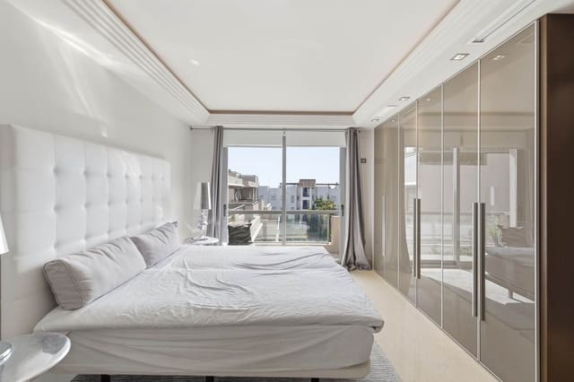 2 sypialnia Apartament na sprzedaż w Los Arqueros, Benahavís z basenem garażem - 679 000 € (Ref: 9688438)