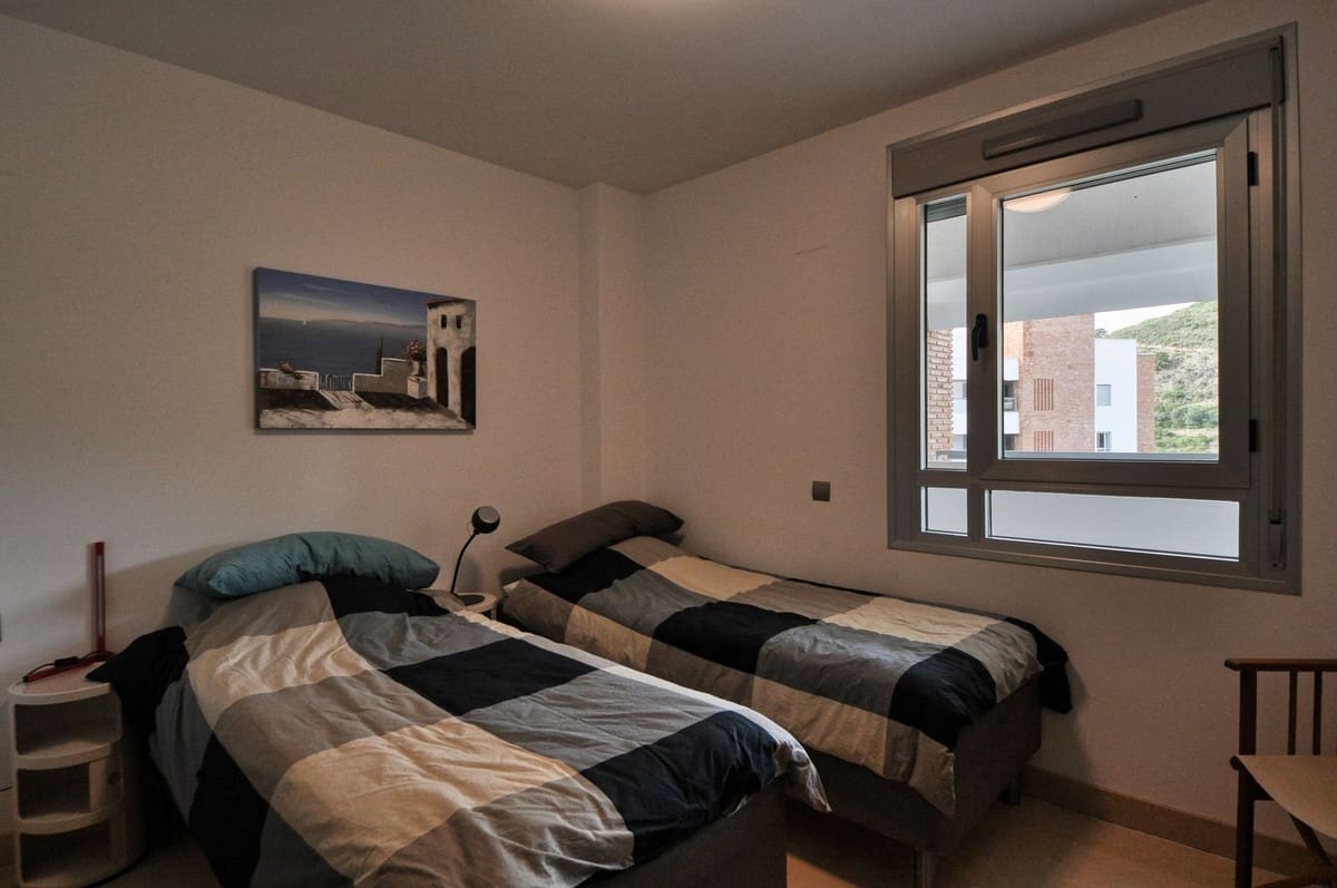 2 sypialnia Apartament na sprzedaż w Los Arqueros z basenem garażem - 650 000 € (Ref: 9688439)