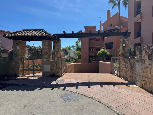 Garage zu verkaufen in Estepona - 21.900 € (Ref: 9688524)