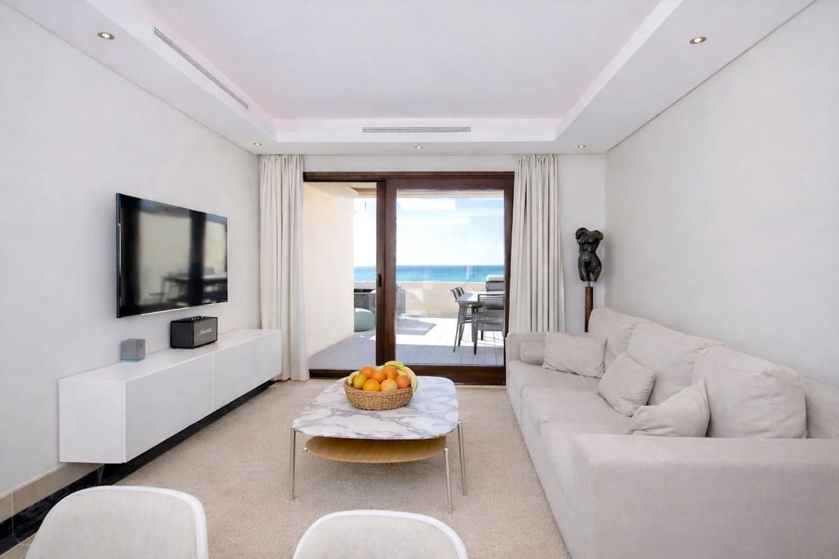 4 sovrum Takvåning till salu i Estepona med pool garage - 1 150 000 € (Ref: 9689920)