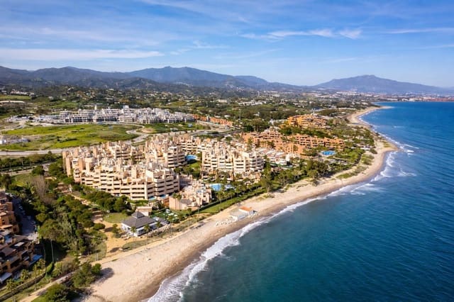 4 sovrum Takvåning till salu i Estepona med pool garage - 1 150 000 € (Ref: 9689920)