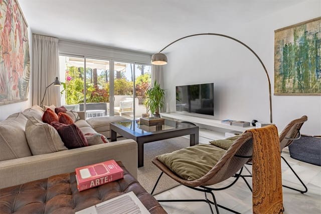 2 chambre Appartement à vendre à Nueva Andalucia, Marbella avec piscine garage - 1 140 000 € (Ref: 9689921)