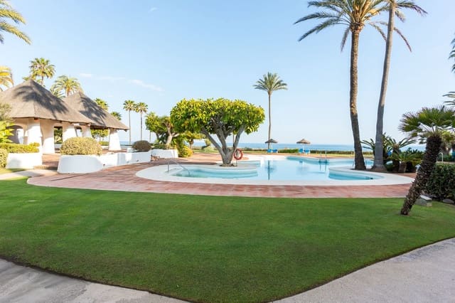 2 chambre Appartement à vendre à Nueva Andalucia, Marbella avec piscine garage - 1 140 000 € (Ref: 9689921)