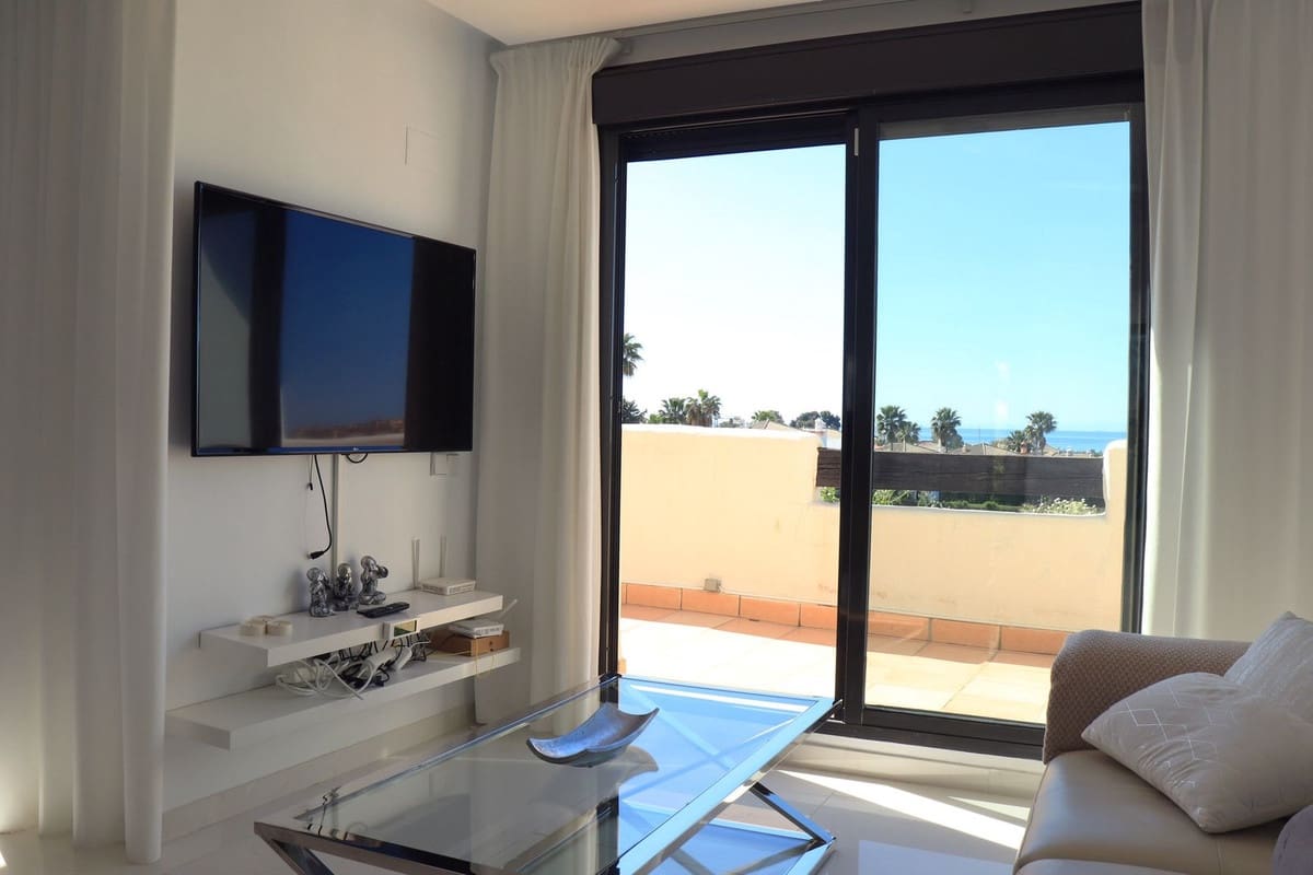 3 bedroom Townhouse for sale in Estepona with pool garage - € 715,000 (Ref: 9690370)