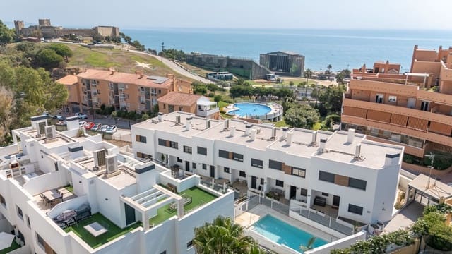 Casa de 3 habitaciones en Fuengirola en venta con piscina garaje - 675.000 € (Ref: 9690371)