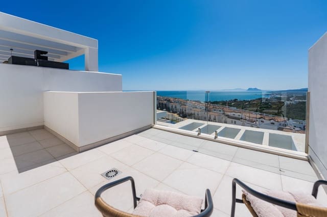 4 soveværelse Byhus til salg i Manilva med swimmingpool garage - € 799.000 (Ref: 9690372)