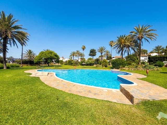 3 chambre Maison de Ville à vendre à Bahía Dorada, Estepona avec piscine - 645 000 € (Ref: 9690376)