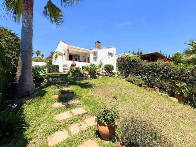 3 chambre Maison de Ville à vendre à Bahía Dorada, Estepona avec piscine - 645 000 € (Ref: 9690376)