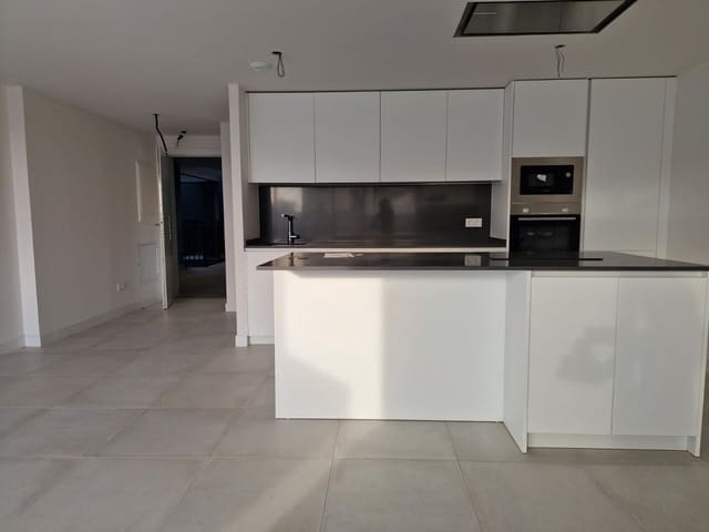 3 slaapkamer Appartement te koop in Selwo, Estepona met zwembad - € 690.000 (Ref: 9694133)