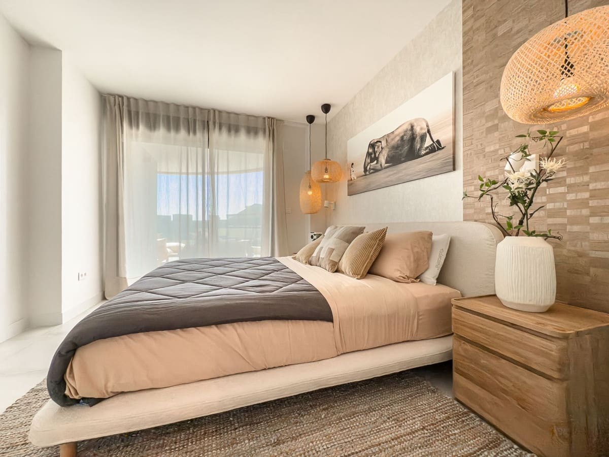 3 sypialnia Apartament na sprzedaż w New Golden Mile z basenem garażem - 569 000 € (Ref: 9694134)