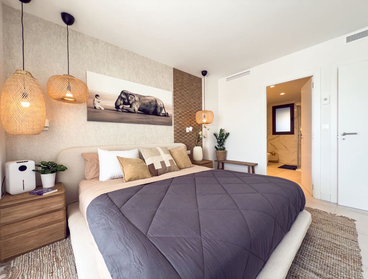 3 sypialnia Apartament na sprzedaż w New Golden Mile z basenem garażem - 569 000 € (Ref: 9694134)